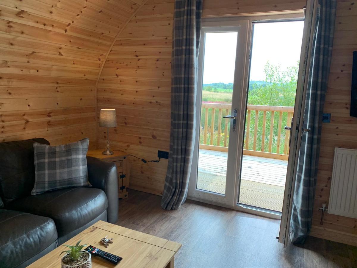 Willa Pond View Pod 3 With Private Hot Tub -Fife - Loch Leven - Lomond Hills Kelty Zewnętrze zdjęcie
