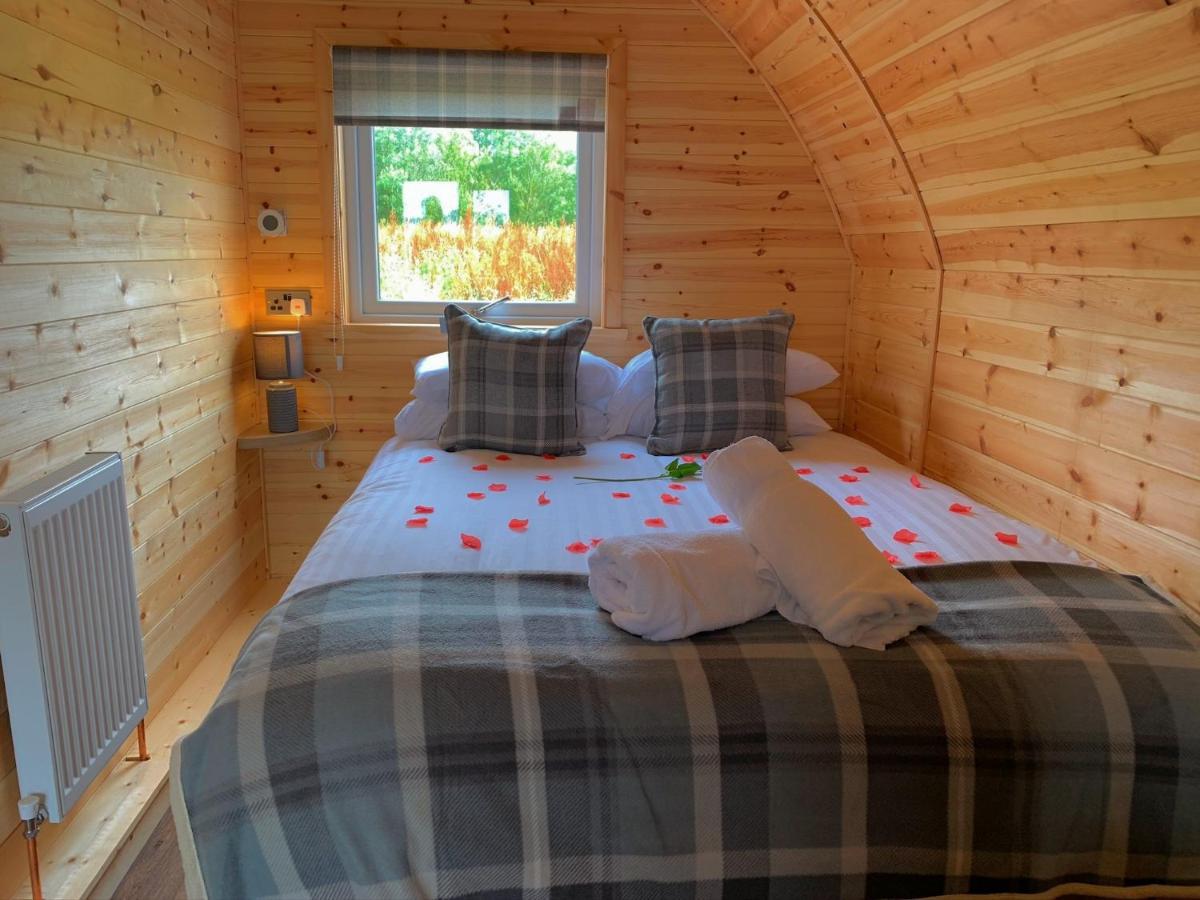 Willa Pond View Pod 3 With Private Hot Tub -Fife - Loch Leven - Lomond Hills Kelty Zewnętrze zdjęcie